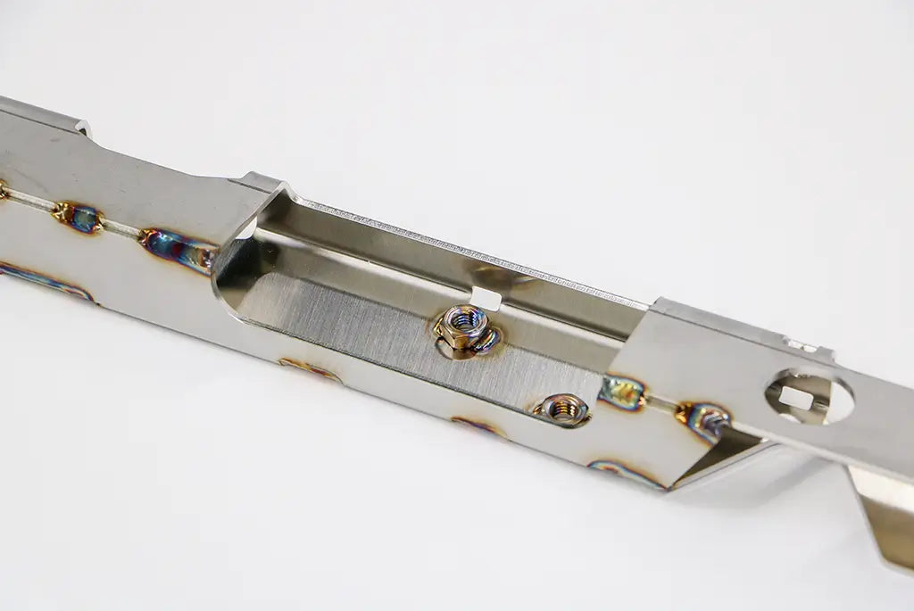 Kiinnityslista, oikea (Rockslide varten) VW T7