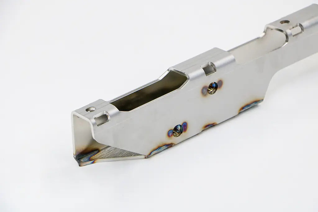 Kiinnityslista, oikea (Rockslide varten) VW T7