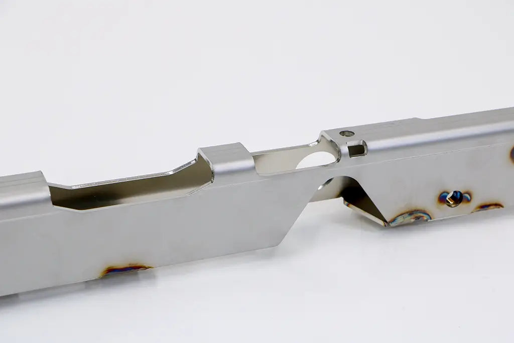 Kiinnityslista, oikea (Rockslide varten) VW T7